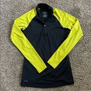 Nike pro fitted neon sleeve half zip workout athletic long sleeve top